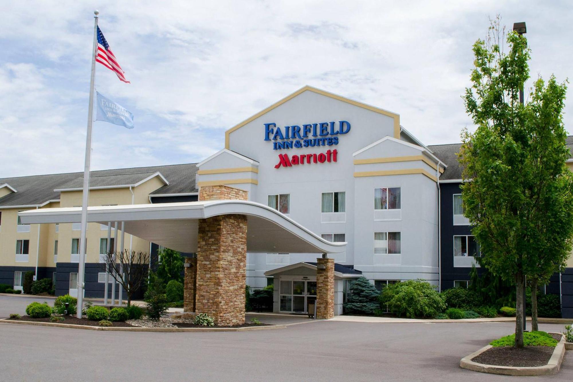 Fairfield Inn By Marriott Хазлтон Экстерьер фото